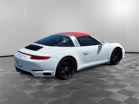Used 2018 Porsche 911 Targa 4S AWD/4WD image 5