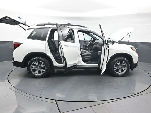 Used 2023 Honda Passport TrailSport image 56