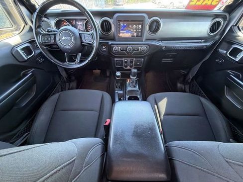 Used 2020 Jeep Wrangler Unlimited Sport S AWD/4WD image 23