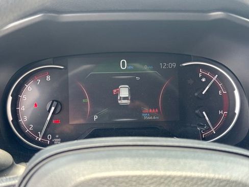 Used 2025 Toyota RAV4 LE FWD image 19