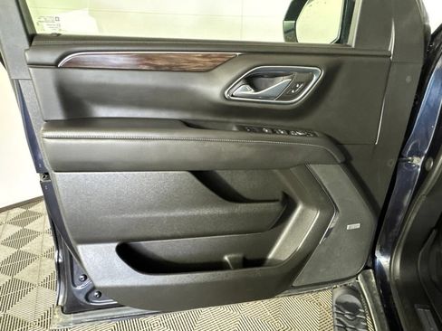 Certified 2023 Chevrolet Suburban Z71 w/ Off-Road Capability Package AWD/4WD image 33