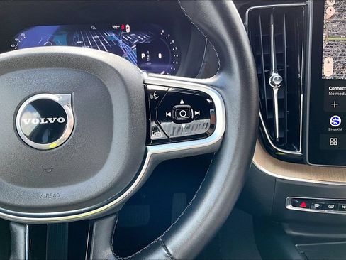 Used 2026 Volvo XC60 B5 Plus AWD/4WD image 28