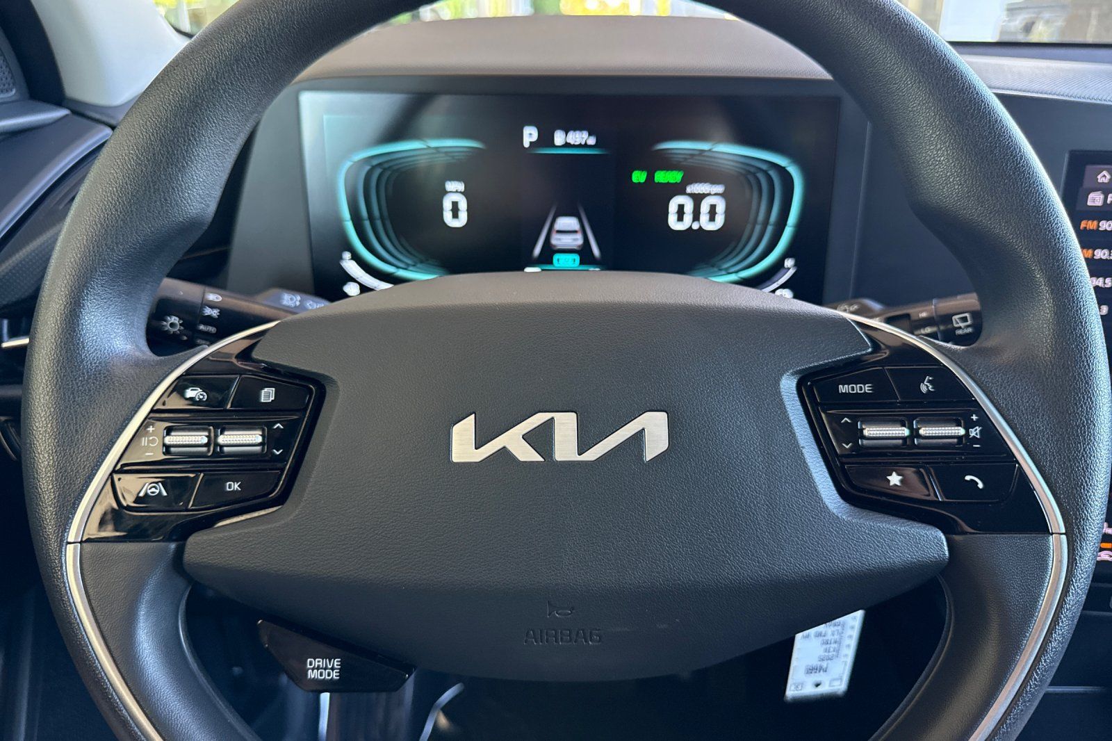 Used 2025 Kia Niro LX FWD image 22