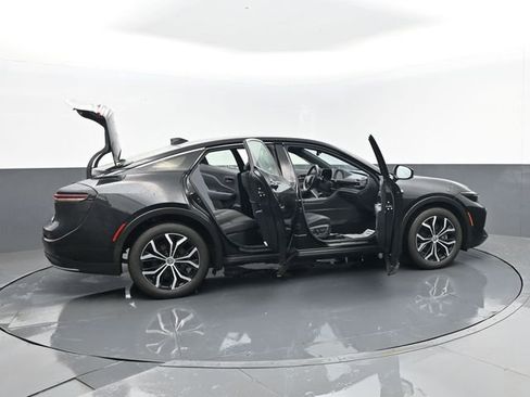 Used 2024 Toyota Crown XLE image 28