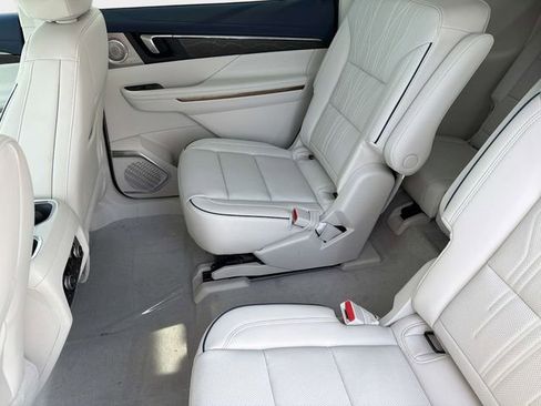 New 2026 Buick Enclave Avenir w/ Super Cruise Package image 12