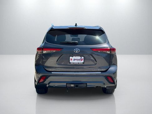 Used 2022 Toyota Highlander Limited AWD/4WD image 6