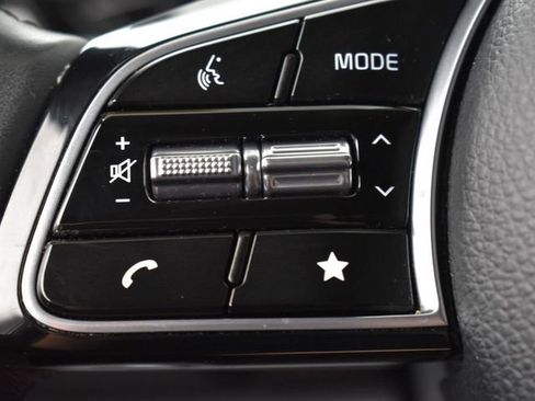 Certified 2025 Kia Seltos S FWD image 24