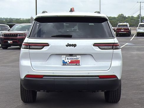 New 2026 Jeep Grand Cherokee L 2WD image 6
