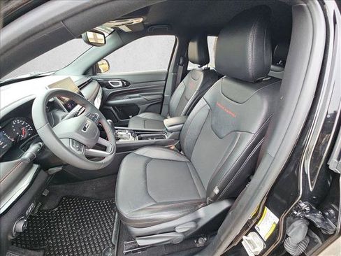 Used 2023 Jeep Compass Trailhawk AWD/4WD image 15