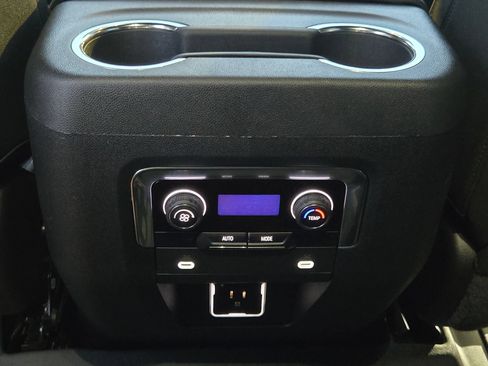 Used 2024 Chevrolet Tahoe RST AWD/4WD image 35