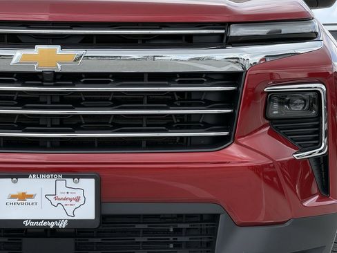 New 2026 Chevrolet Traverse LT image 8