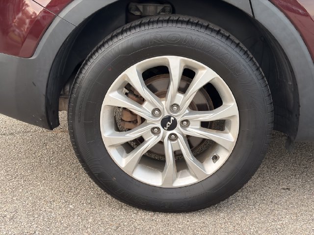 Certified 2022 Kia Telluride LX FWD image 13