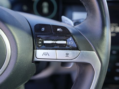 Used 2023 Hyundai Tucson Limited image 16