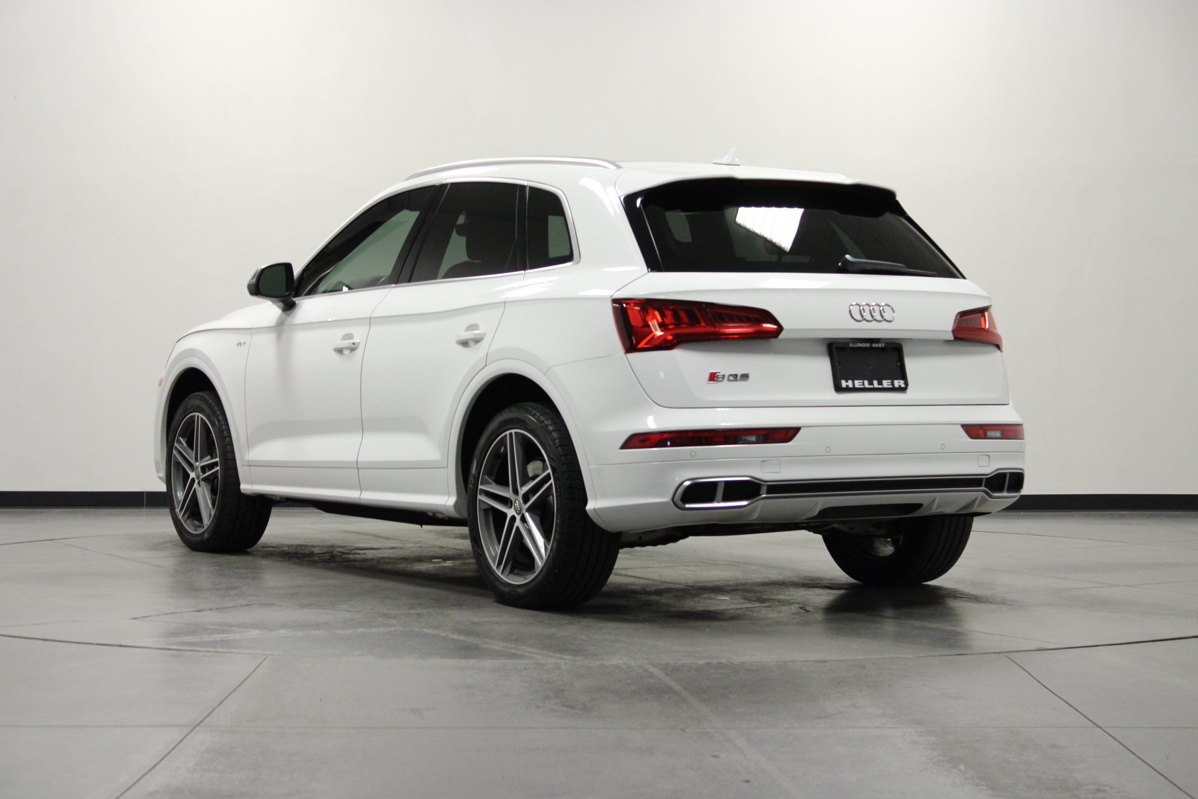Used 2018 Audi SQ5 Premium Plus AWD/4WD image 6