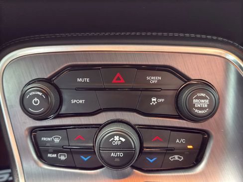 Used 2018 Dodge Challenger SXT RWD image 24