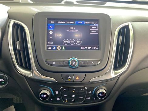Used 2022 Chevrolet Equinox LT FWD image 38