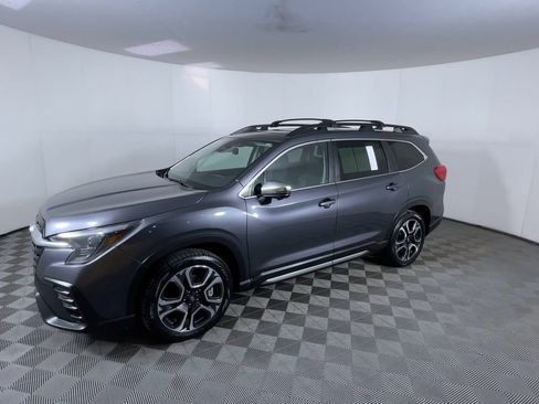 Used 2023 Subaru Ascent Limited w/ Technology Package image 4