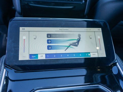 Used 2024 Jeep Grand Wagoneer L 4WD image 32