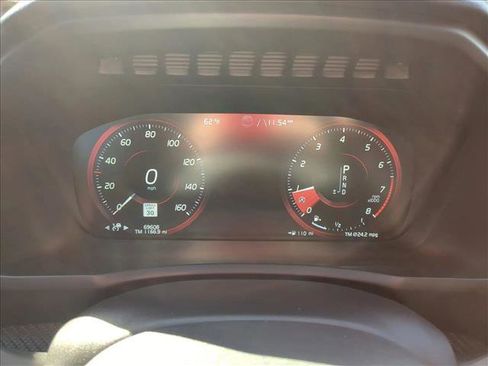 Used 2018 Volvo XC90 T5 R-Design w/ Convenience Package image 11