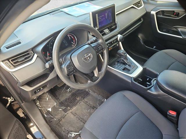 Used 2025 Toyota RAV4 LE AWD/4WD image 12