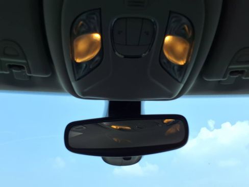 Used 2018 Jeep Compass Sport image 18