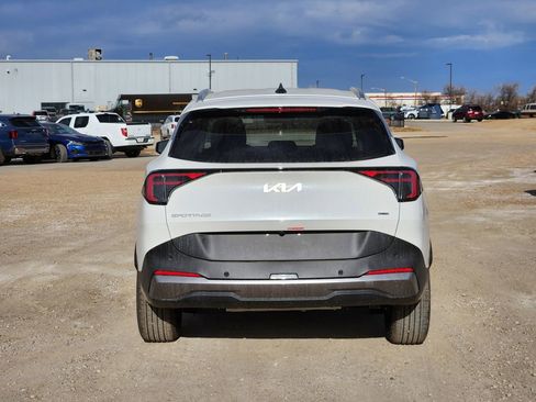 New 2026 Kia Sportage EX image 11