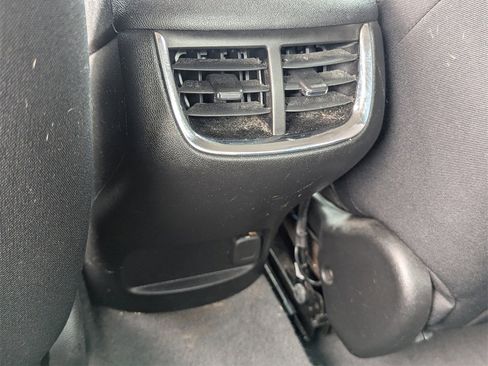 Used 2020 Chevrolet Malibu LT image 20