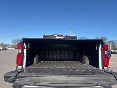 Used 2024 Chevrolet Silverado 1500 High Country w/ High Country Premium Package image 29