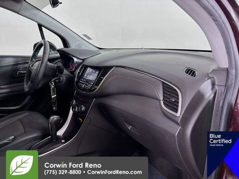 Used 2021 Chevrolet Trax LT image 30