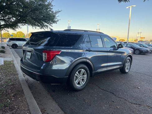 Used 2021 Ford Explorer XLT image 7