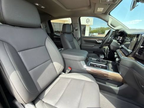 New 2026 Chevrolet Silverado 1500 RST w/ Z71 Off-Road Package AWD/4WD image 31