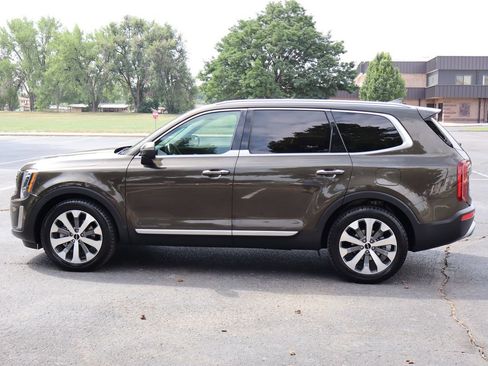 Used 2022 Kia Telluride S AWD/4WD image 9