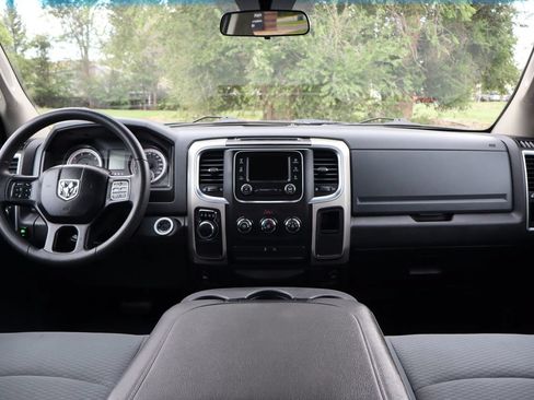 Used 2020 RAM 1500 Classic SLT RWD image 16