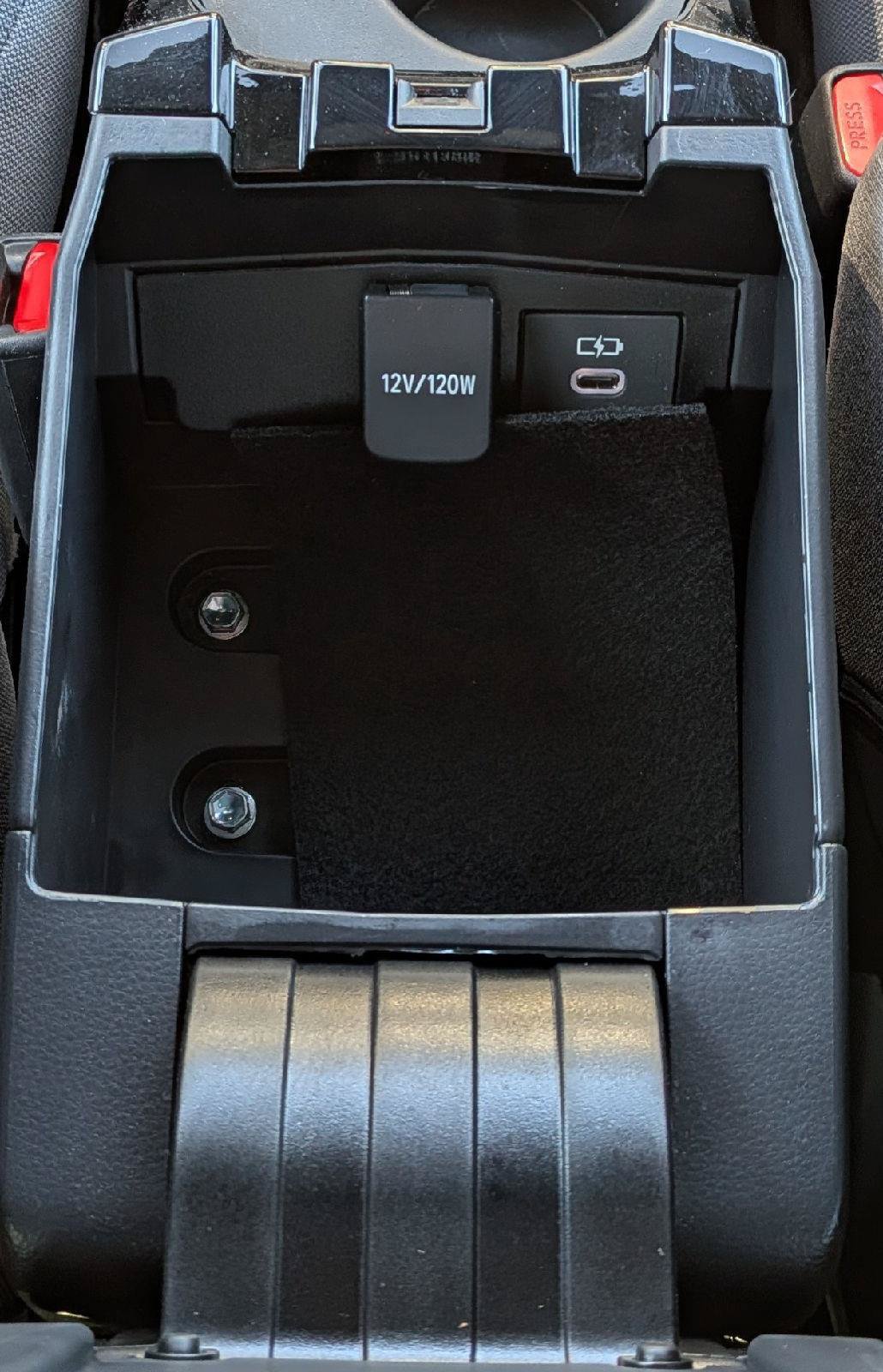 Used 2025 Toyota Corolla SE FWD image 17
