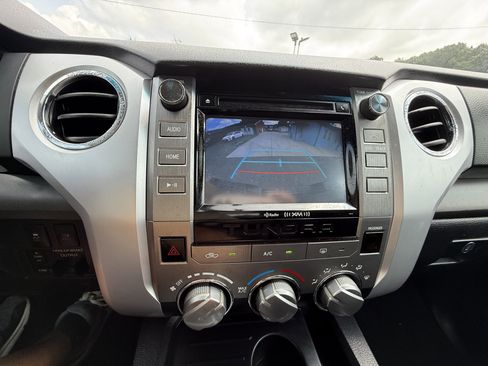 Used 2016 Toyota Tundra SR5 w/ SR5 Upgrade Package image 19