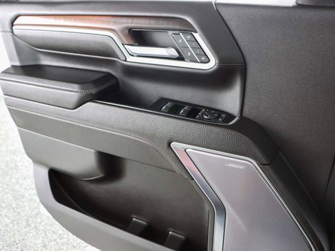 Used 2024 GMC Sierra 2500 Denali w/ Denali Reserve Package image 27