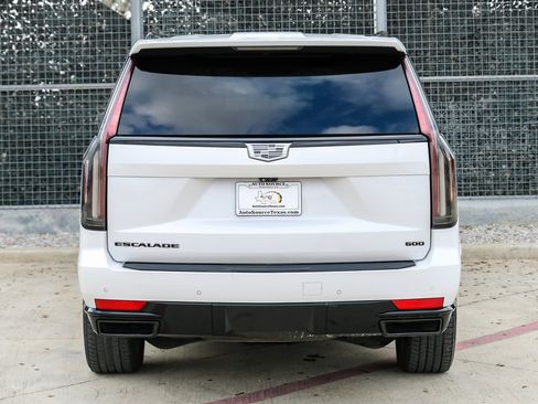 Used 2021 Cadillac Escalade ESV Sport w/ Driver Assist Tech Package image 9