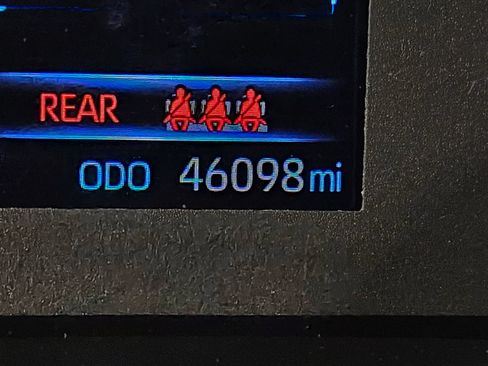 Used 2025 Toyota Corolla SE FWD image 28