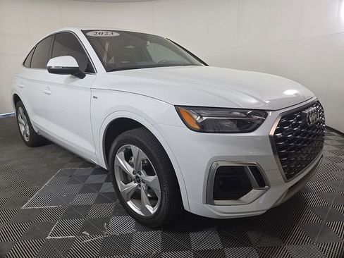 Used 2023 Audi Q5 2.0T Premium Plus w/ Premium Plus Package image 4