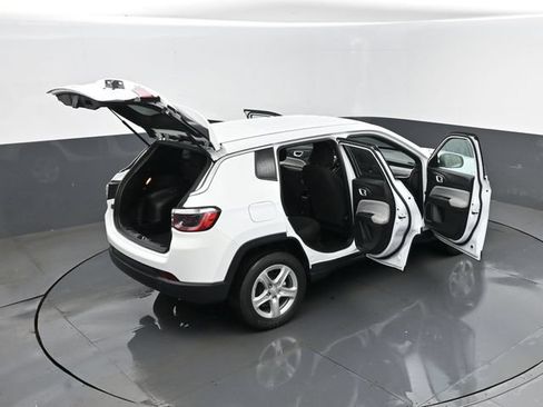 Used 2023 Jeep Compass Sport AWD/4WD image 26