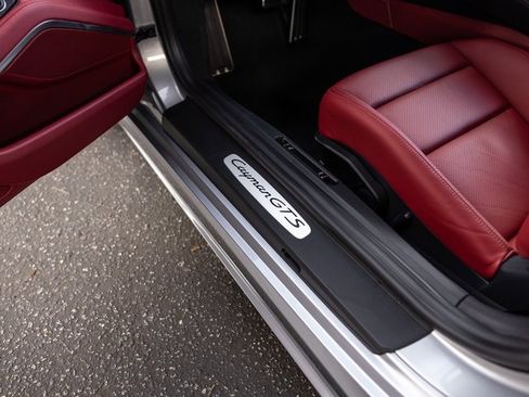 Used 2024 Porsche 718 Cayman GT4 image 40