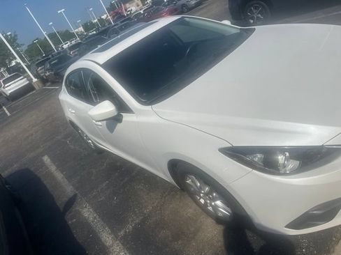 Used 2014 MAZDA MAZDA3 i Grand Touring FWD image 2