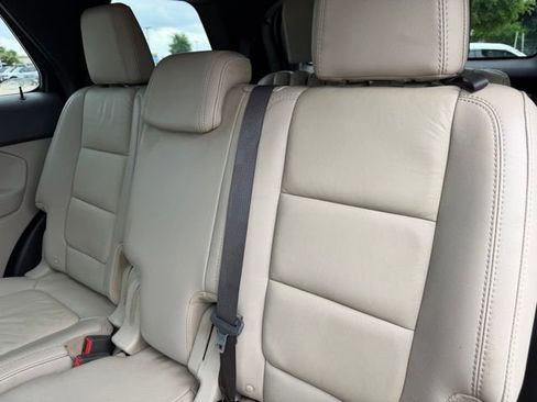 Used 2014 Ford Explorer XLT w/ Equipment Group 202A image 20