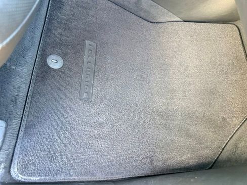 Used 2024 Kia Telluride EX w/ EX Captain's Chair Package image 39