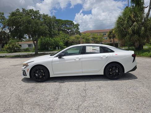 New 2026 Kia K5 GT-Line FWD image 5
