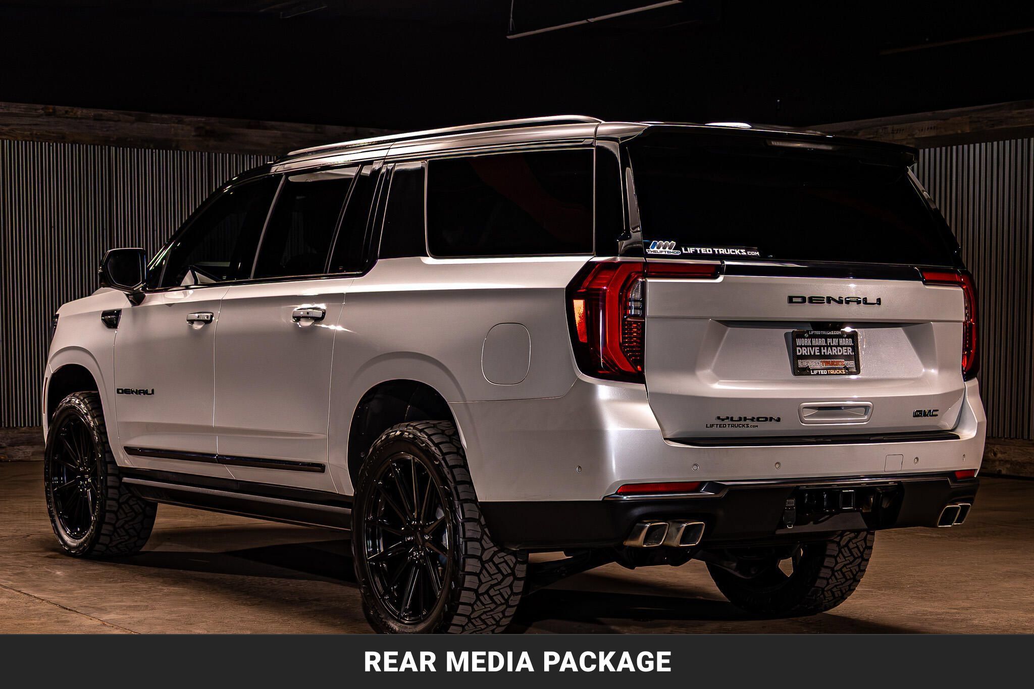Used 2025 GMC Yukon XL Denali Ultimate AWD/4WD image 7