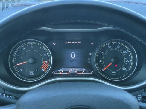 Used 2015 Jeep Cherokee Trailhawk w/ Comfort/Convenience Group image 28