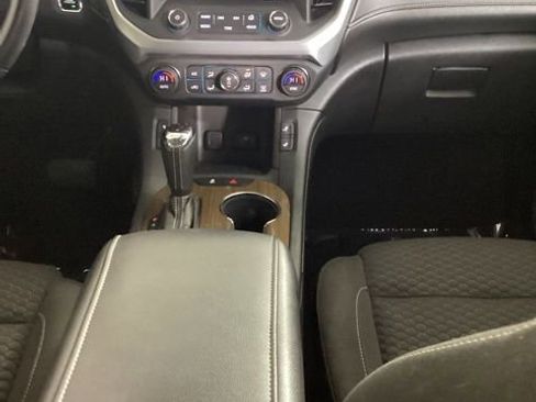 Used 2017 GMC Acadia SLE image 21