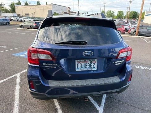 Used 2017 Subaru Outback 2.5i Limited AWD/4WD image 7