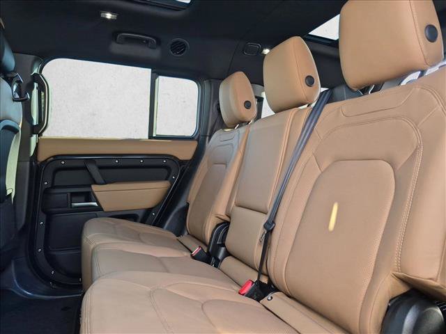 New 2026 Land Rover Defender 130 X-Dynamic SE AWD/4WD image 24
